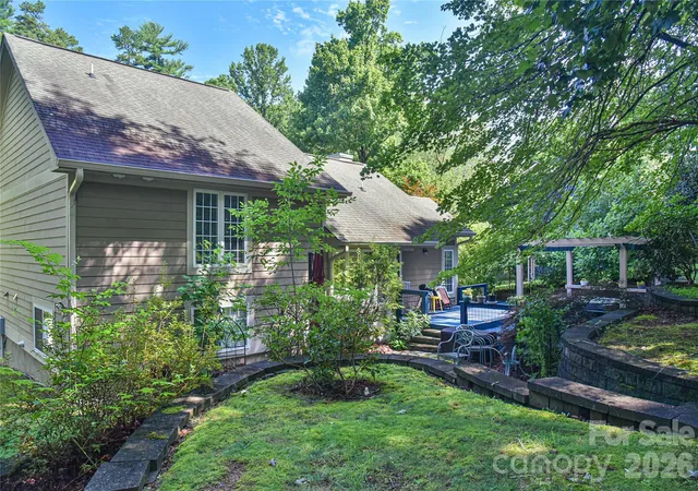 Photo 3 of Single family home for sale at 911 Fanning Brg Rd, Fletcher, NC 28732 | MLS# 4284907 | Listing updated on 2026-09-29