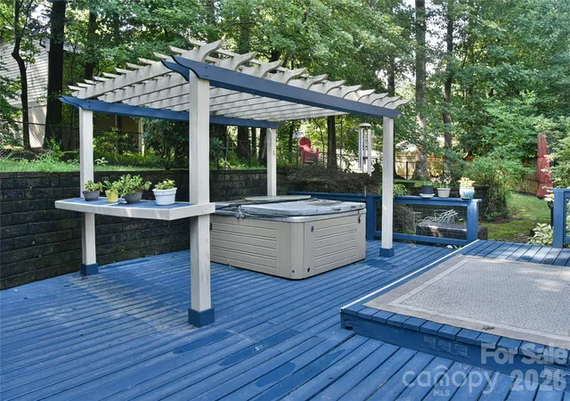 Photo 3 of Single family home for sale at 911 Fanning Brg Rd, Fletcher, NC 28732 | MLS# 4284907 | Listing updated on 2026-09-29
