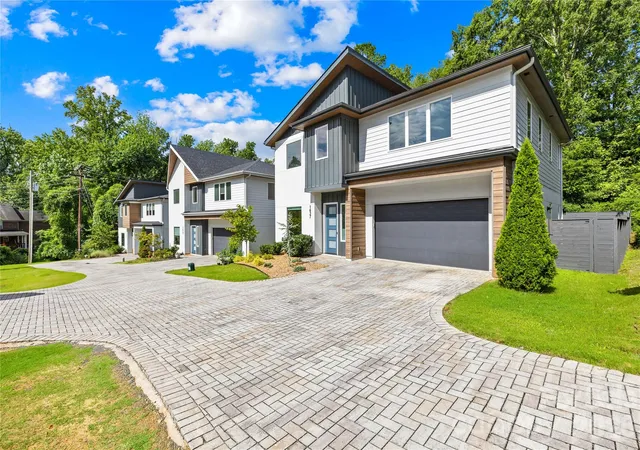 Photo 3 of Single family home for sale at 1627 Rama Rd, Charlotte, NC 28211 | MLS# 4287612 | Listing updated on 2026-08-19