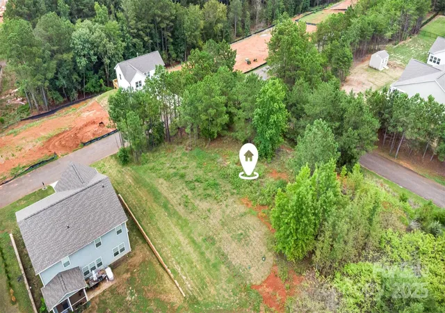 Homes for sale in Lancaster, SC | 10336 Lakeshore Dr, Lancaster, SC 29720 | MLS# 4288695