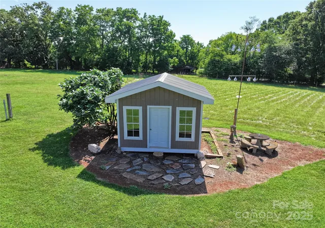 Photo 4 of House for sale at 269 Johnson Dairy Rd, Mooresville, NC 28115 | MLS# 4288883 | Listing updated on 2026-09-22