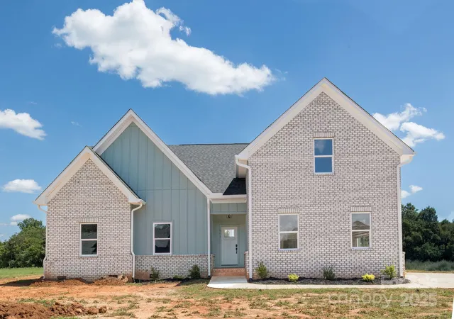 Photo 1 of Single family home for sale at 507 New Salem Rd, Statesville, NC 28625 | MLS# 4289007 | Listing updated on 2026-09-30