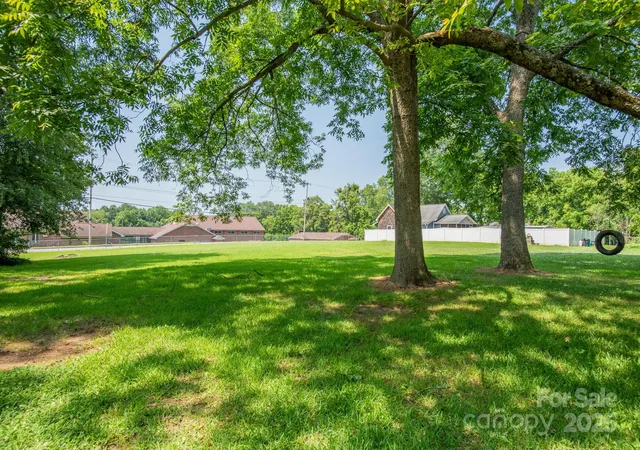 Listing Photo 5 - Condo for sale in building located at 109 Fulton St, Kings Mountain, NC 28086 - Unit #9