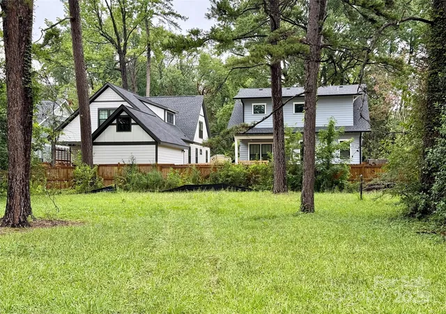3rd image of 1904 St Paul St, Charlotte, NC 28216 | MLS# 4289567