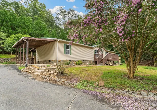 Photo 2 of Single family home for sale at 2236 Sisue St, Morganton, NC 28655 | MLS# 4289772 | Listing updated on 2026-08-28