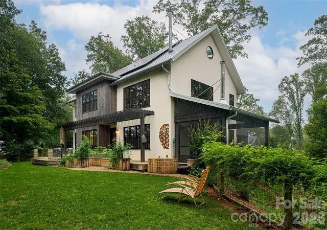 1st image of 7 Bee Balm Way, Asheville, NC 28804 | MLS# 4290500