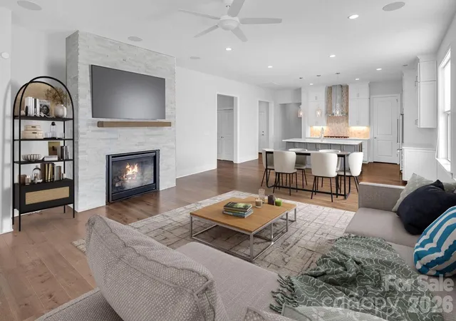 5th image of 14008 Little Spring Ct, Charlotte, NC 28278 | MLS# 4292968