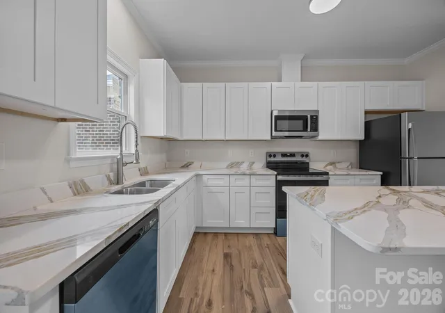 Photo 2 of Single family home for sale at 1270 N Shaver St, Salisbury, NC 28144 | MLS# 4293122 | Listing updated on 2026-10-06