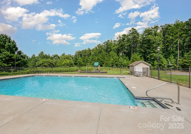 Homes for sale in Salisbury, NC | 1105 Rudder Cir, Salisbury, NC 28146 | MLS# 4293177