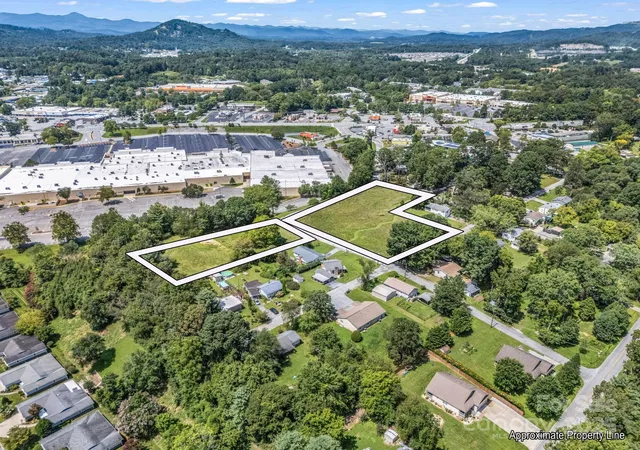 4th image of 410 Freeman St, Hendersonville, NC 28792 | MLS# 4293489
