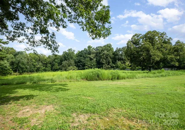 19th image of 1932 Slater Rd, Charlotte, NC 28216 | MLS# 4293590