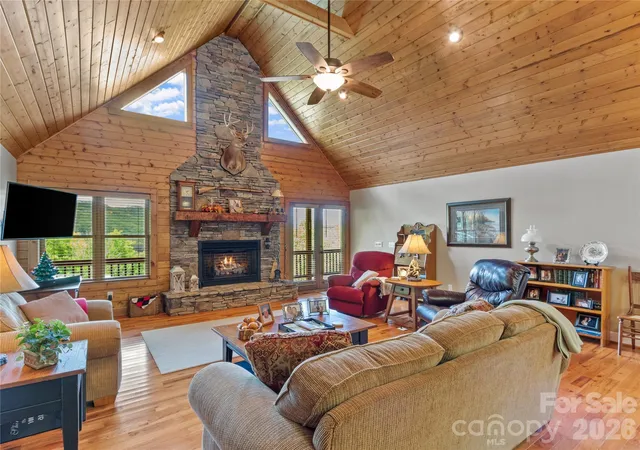 4th image of 370 Appaloosa Trl, Burnsville, NC 28714 | MLS# 4293891