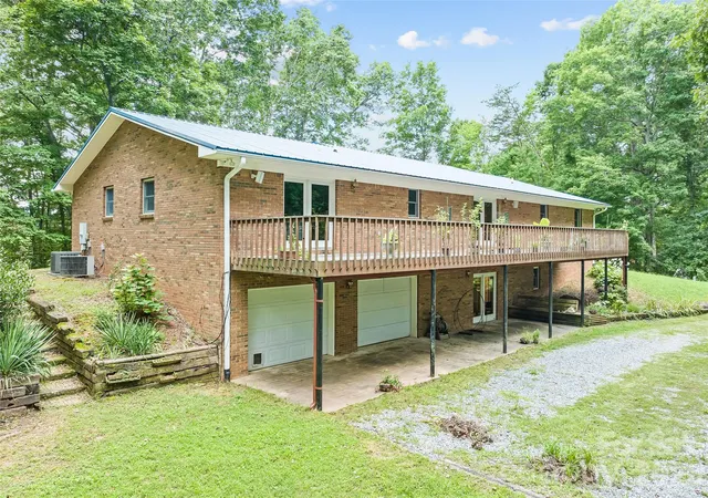 4th image of 400 Sunset Hts, Canton, NC 28716 | MLS# 4294238