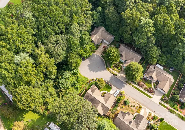 28th image of 14 Catalina Ct, Asheville, NC 28806 | MLS# 4294510