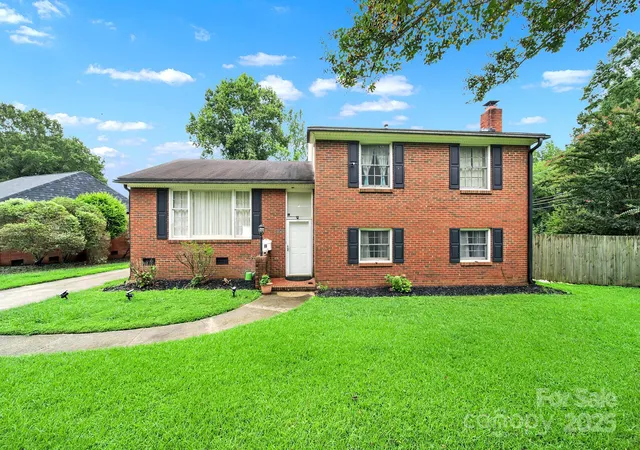 1st image of 5300 Grafton Dr, Charlotte, NC 28215 | MLS# 4294814