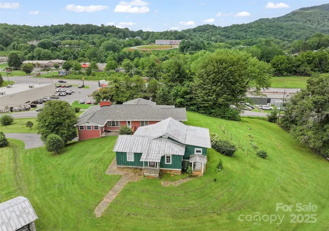 3rd image of 5 Noland Downs Rd, Waynesville, NC 28785 | MLS# 4294888