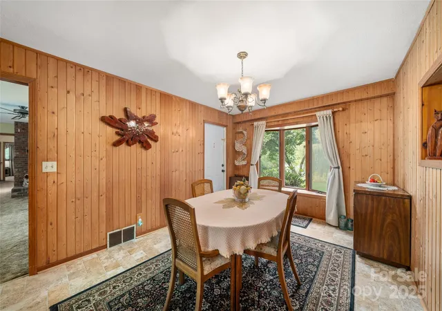 3rd image of 335 Lake Circle Dr, Hendersonville, NC 28792 | MLS# 4295963