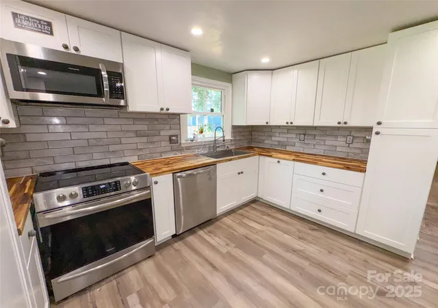 Photo 3 of Single family home for sale at 368 Gaddy Farm Rd, Mount Gilead, NC 27306 | MLS# 4296067 | Listing updated on 2026-04-19