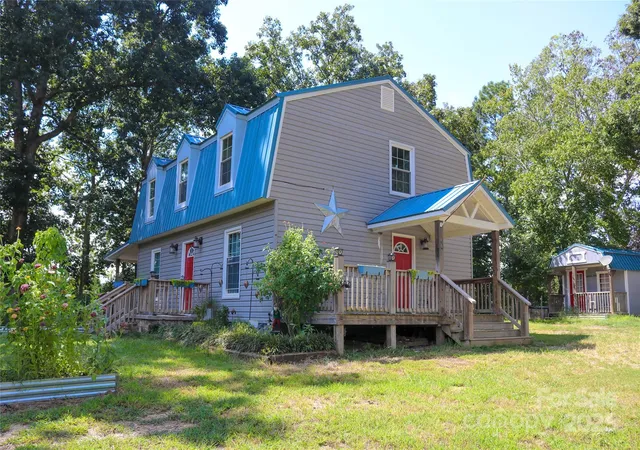 Photo 3 of Single family home for sale at 368 Gaddy Farm Rd, Mount Gilead, NC 27306 | MLS# 4296067 | Listing updated on 2026-04-19