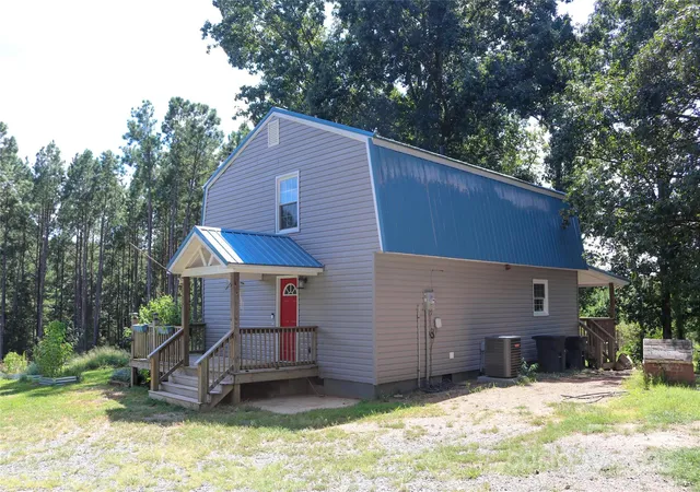 Photo 4 of Single family home for sale at 368 Gaddy Farm Rd, Mount Gilead, NC 27306 | MLS# 4296067 | Listing updated on 2026-04-19