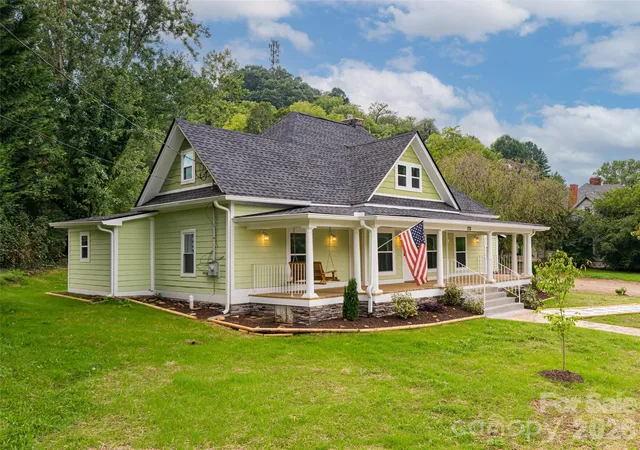 1st image of 172 Reed St, Canton, NC 28716 | MLS# 4296110
