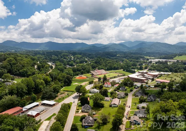 48th image of 172 Reed St, Canton, NC 28716 | MLS# 4296110