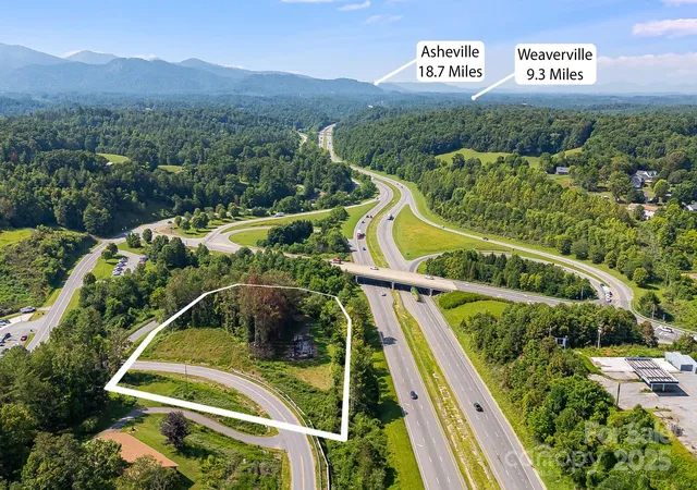Photo 1 of Land for sale at 1672 Crossroads Pkwy, Mars Hill, NC 28754 | MLS# 4296122 | Listing updated on 2026-08-31