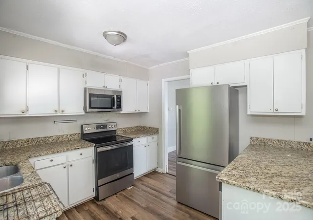 Photo 4 of Sale Pending at 129 Woodland Dr, Havelock, NC 28532 | MLS# 4296615 | Listing updated on 2026-07-16
