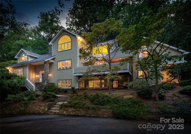 Photo 1 of Mansion for sale at 52 Robinhood Rd, Asheville, NC 28804 | MLS# 4297019 | Listing updated on 2026-07-30