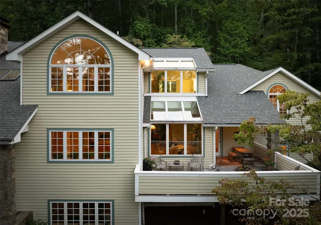 Photo 3 of Mansion for sale at 52 Robinhood Rd, Asheville, NC 28804 | MLS# 4297019 | Listing updated on 2026-07-30