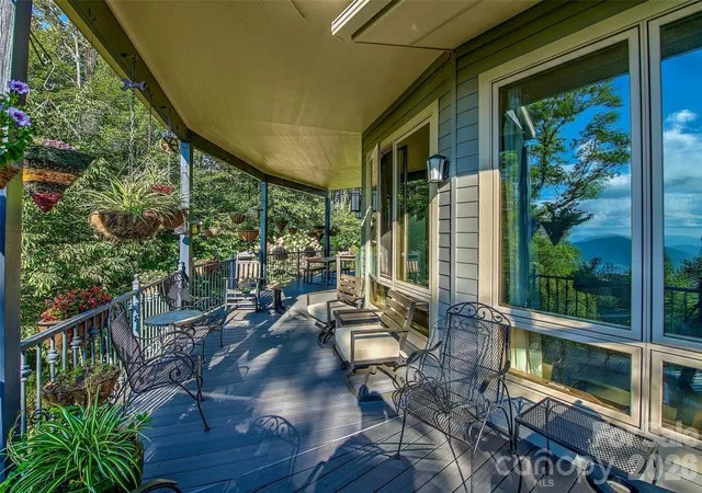 Homes for sale in Spruce Pine, NC | 1024 Arrowhead Ridge Rd, Spruce Pine, NC 28777 | MLS# 4297585