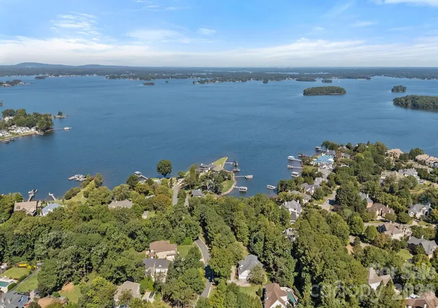 Photo 1 of Land for sale at 19002 Lakehouse Pointe Dr, Cornelius, NC 28031 | MLS# 4297590 | Listing updated on 2026-10-30