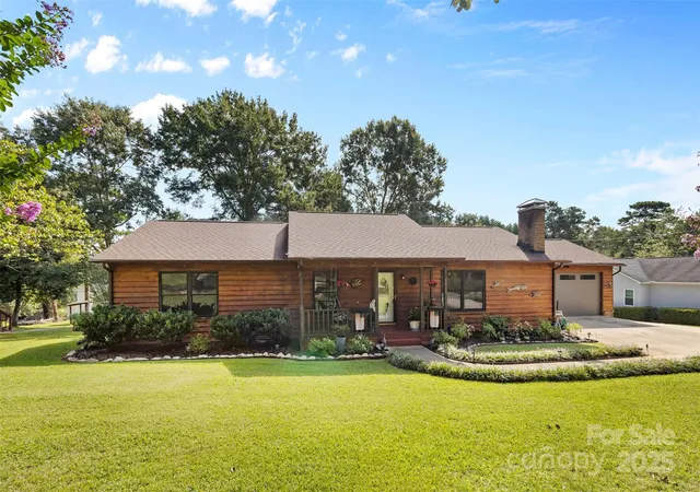 1st image of 4920 Surfwood Dr, Sherrills Ford, NC 28673 | MLS# 4297659