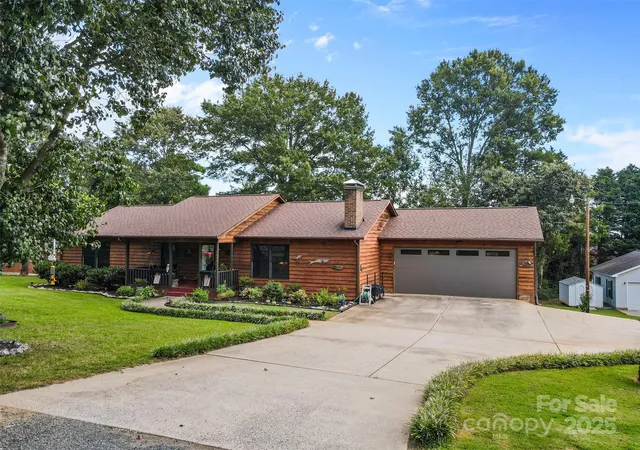 2nd image of 4920 Surfwood Dr, Sherrills Ford, NC 28673 | MLS# 4297659