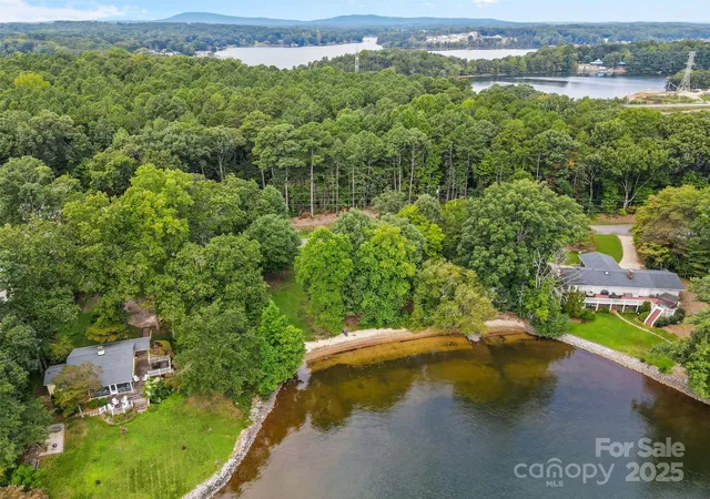 33rd image of 4920 Surfwood Dr, Sherrills Ford, NC 28673 | MLS# 4297659