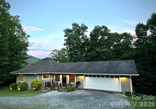 Photo 2 of Single family home for sale at 939 Morgan Hl Rd, Black Mountain, NC 28711 | MLS# 4297863 | Listing updated on 2026-09-14