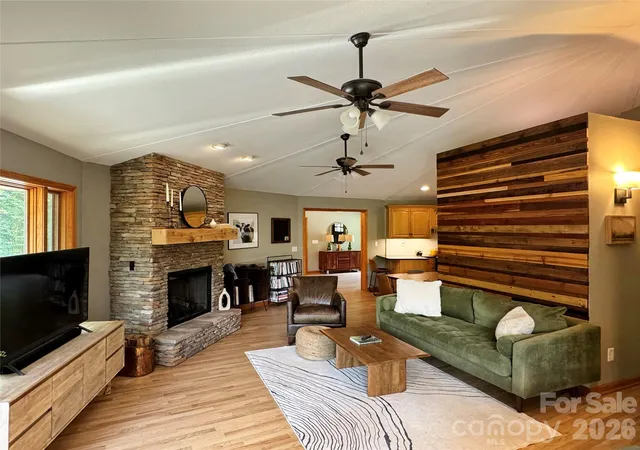 Photo 3 of Single family home for sale at 939 Morgan Hl Rd, Black Mountain, NC 28711 | MLS# 4297863 | Listing updated on 2026-09-14