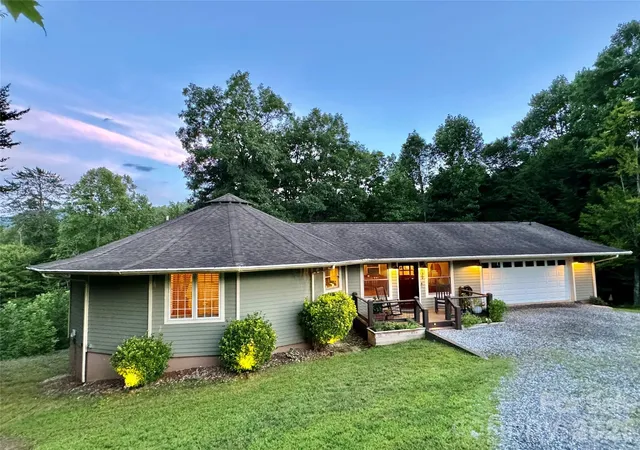 Photo 3 of Single family home for sale at 939 Morgan Hl Rd, Black Mountain, NC 28711 | MLS# 4297863 | Listing updated on 2026-09-14