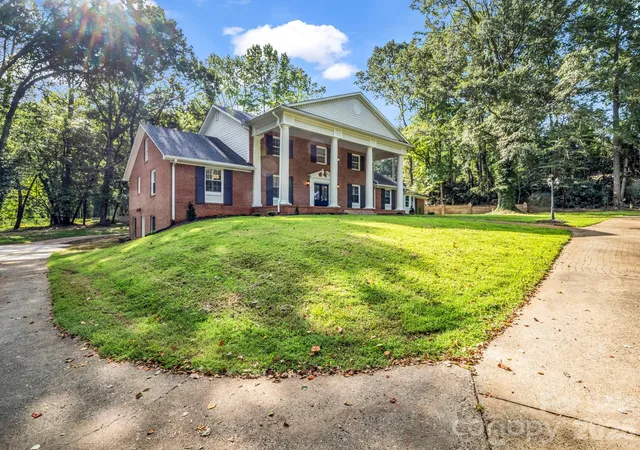 Photo 3 of Single family home for sale at 320 Country Club Acres, Shelby, NC 28150 | MLS# 4298771 | Listing updated on 2026-10-01