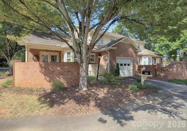 Photo 2 of Townhouse for sale at 783 Union St S, Concord, NC 28025 | MLS# 4298799 | Listing updated on 2026-08-31