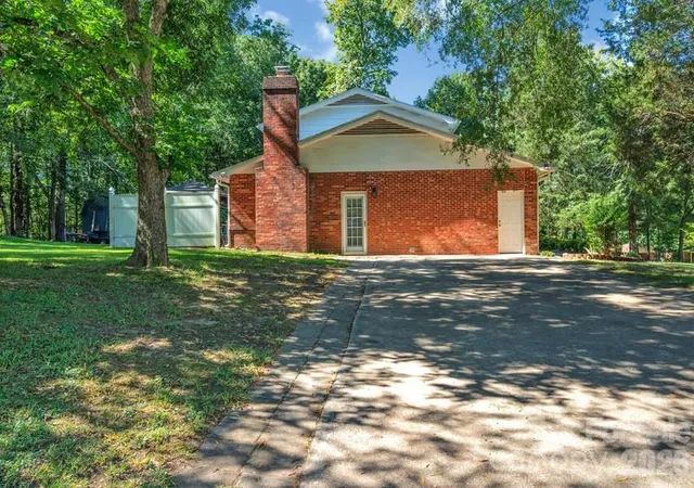 3rd image of 201 Bayberry Dr, Salisbury, NC 28147 | MLS# 4298918