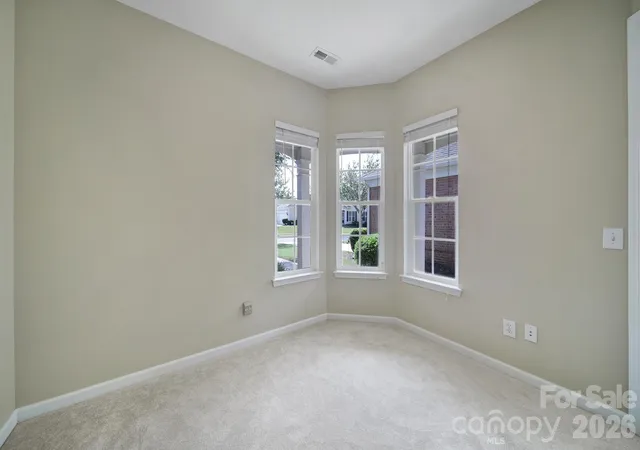 Photo 5 of Single family home for sale at 5018 Grandview Dr, Fort Mill, SC 29707 | MLS# 4299225 | Listing updated on 2026-08-30