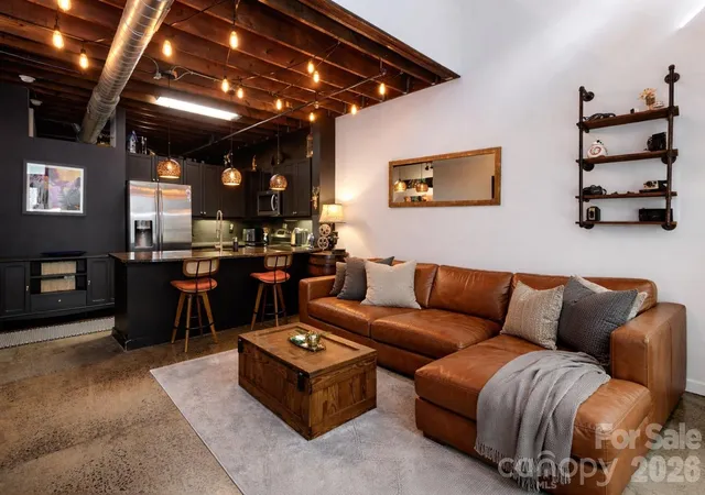 4th image of 840 Academy St, Charlotte, NC 28205
