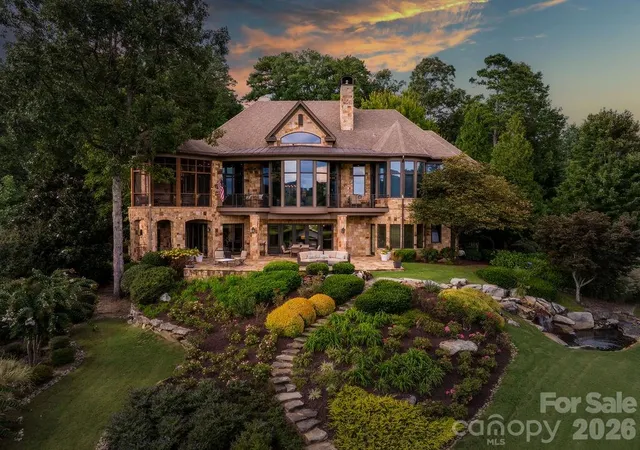 Photo 1 of Single family home for sale at 15 Water View Ct, Travelers Rest, SC 29690 | MLS# 4300904 | Listing updated on 2026-10-02