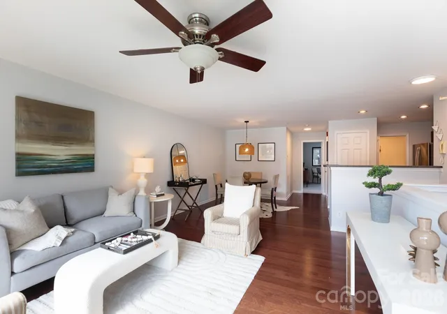5th image of 3959 Picasso Ct, Charlotte, NC 28205 | MLS# 4301554