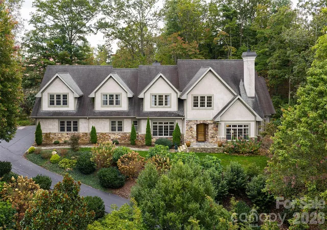 Photo 3 of Mansion for sale at 53 Cedar Hl Dr, Asheville, NC 28803 | MLS# 4301741 | Listing updated on 2026-08-31