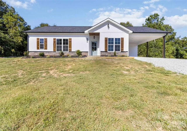 Photo 2 of Single family home for sale at 2605 Mt Prospect Rd, Chester, SC 29706 | MLS# 4301856 | Listing updated on 2026-09-26