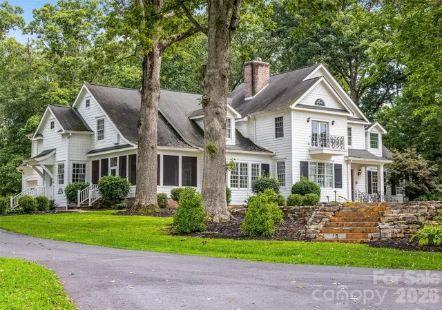 Photo 3 of Single family home for sale at 26 Cook Ln, Mills River, NC 28759 | MLS# 4301878 | Listing updated on 2026-10-06