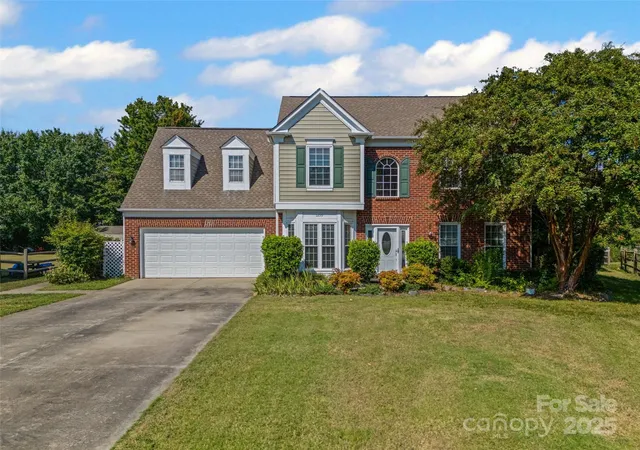 Photo 1 of Single family home for sale at 5899 Crimson Oak Ct, Harrisburg, NC 28075 | MLS# 4302155 | Listing updated on 2026-09-26