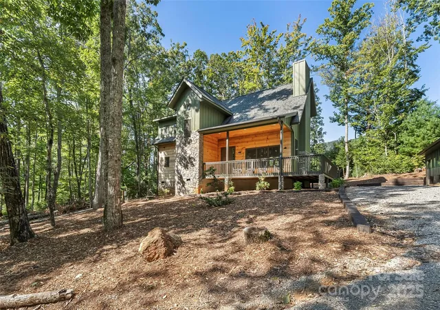 Photo 4 of Single family home for sale at 90 Clinchfield Gap Rd, Marion, NC 28752 | MLS# 4302416 | Listing updated on 2026-05-23